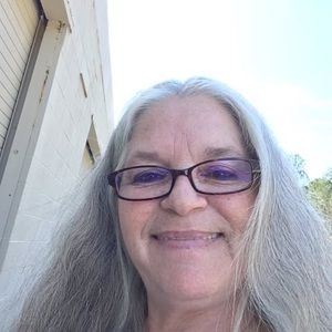 Meet your Posher, Loretta